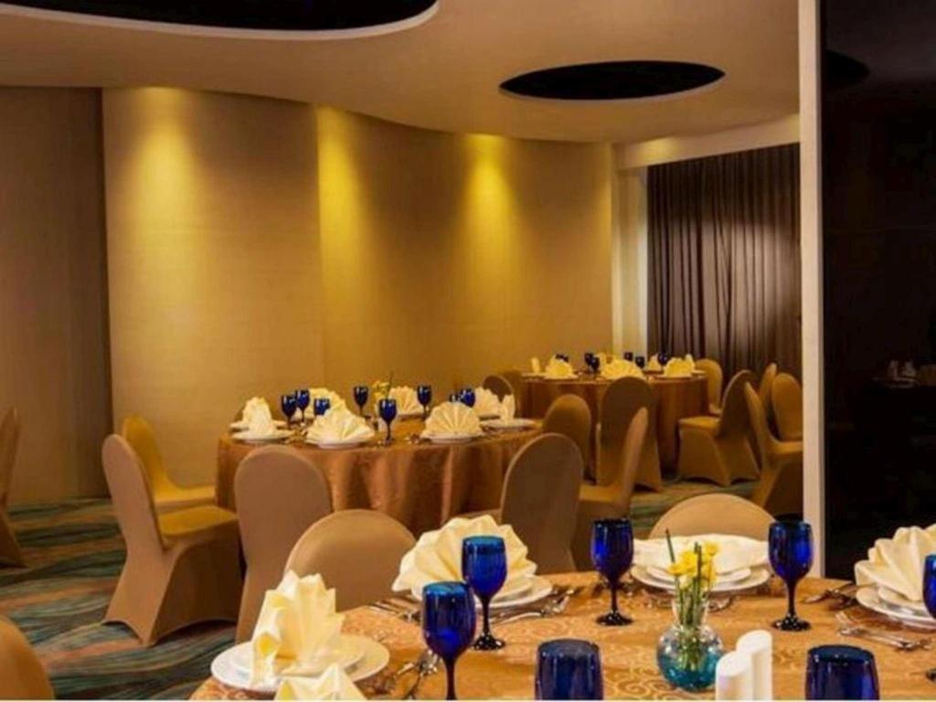 Blue Sky Hotel Petamburan Jakarta Exterior foto
