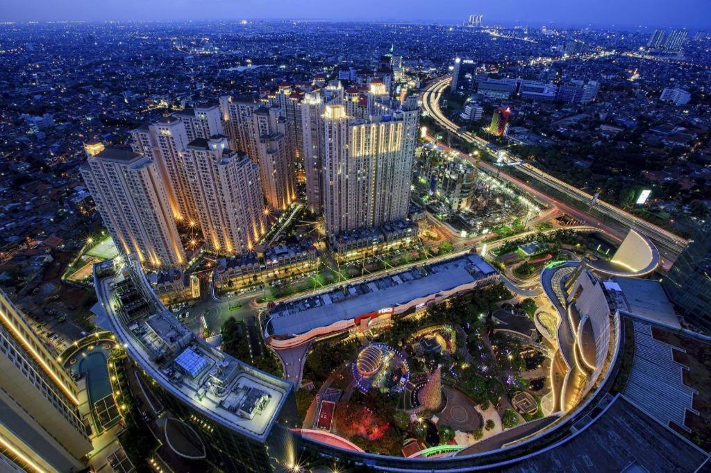 Blue Sky Hotel Petamburan Jakarta Exterior foto