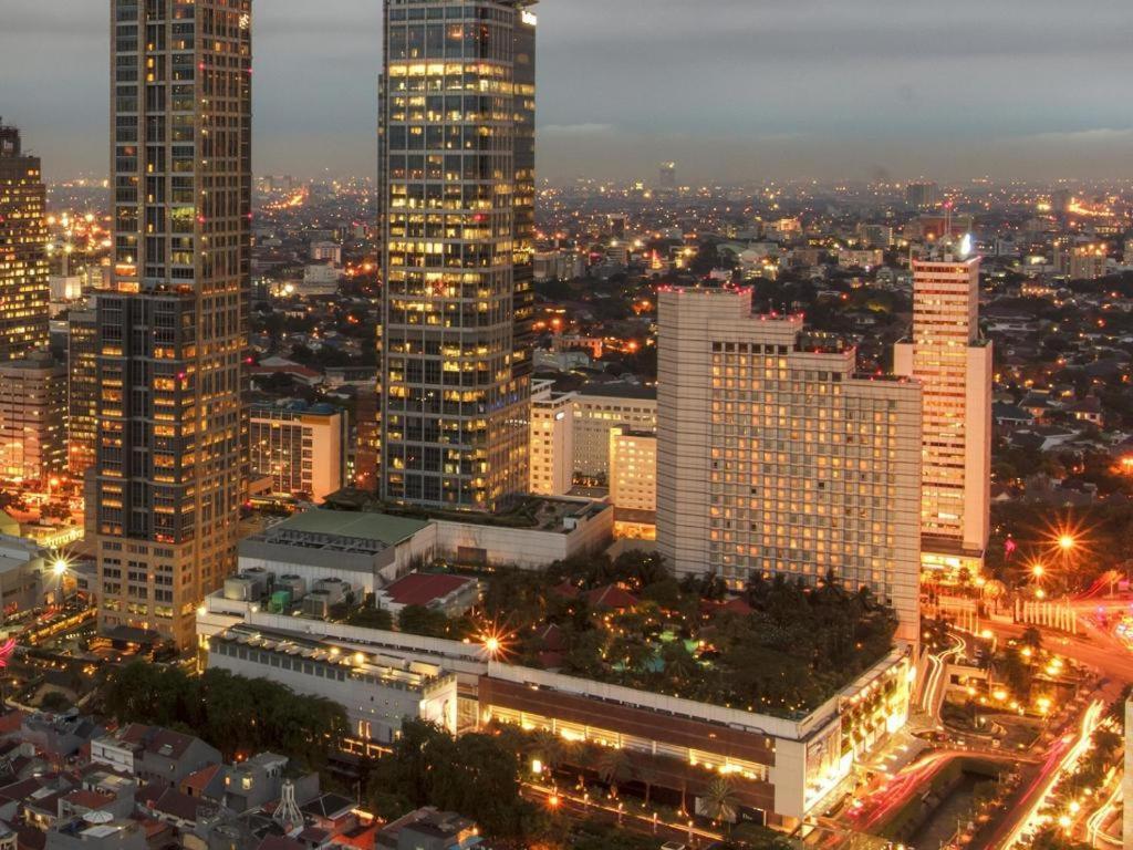 Blue Sky Hotel Petamburan Jakarta Exterior foto