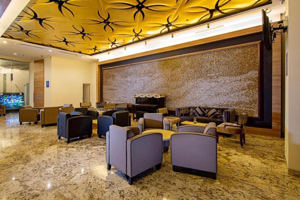 Blue Sky Hotel Petamburan Jakarta Exterior foto